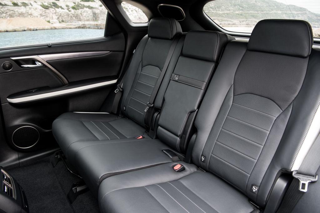 Lexus RX interior_3